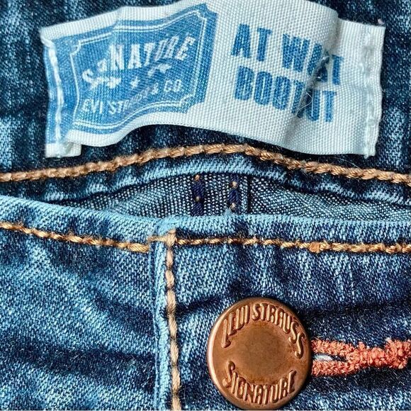 Levi’s Signature At the Waist Bootcut Jeans in Blue Wash Women’s 14M - Picture 6 of 8